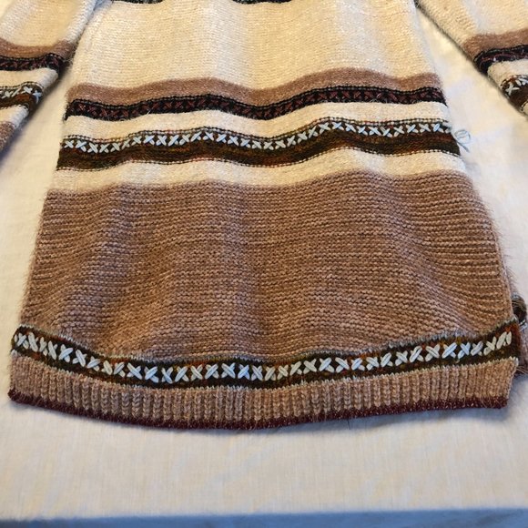 Lola P. Cardigan Sweater Size Medium - Picture 7 of 8